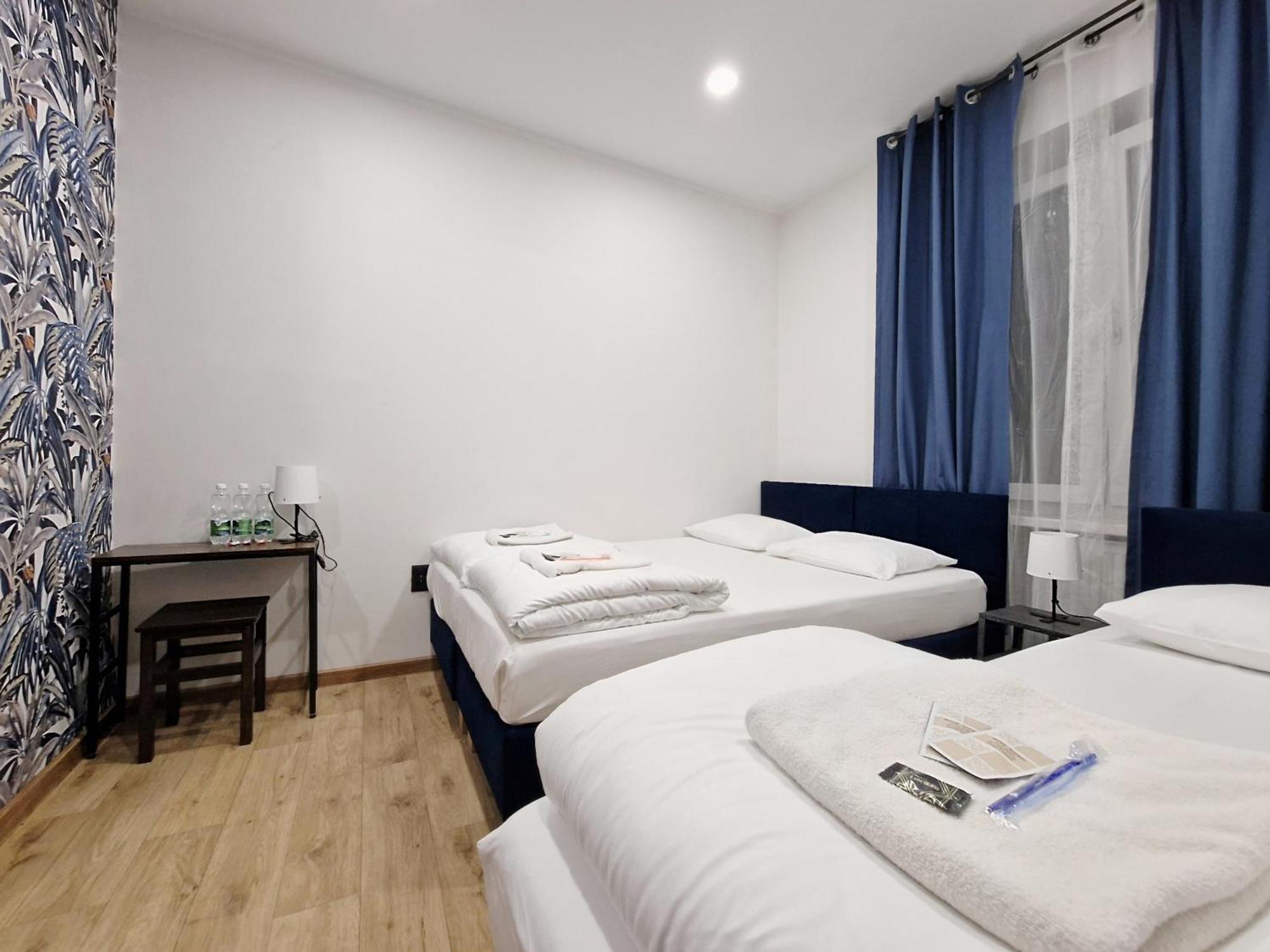 Hostel Helvetia - Private Rooms In City Center And Old Town Varsovie Extérieur photo